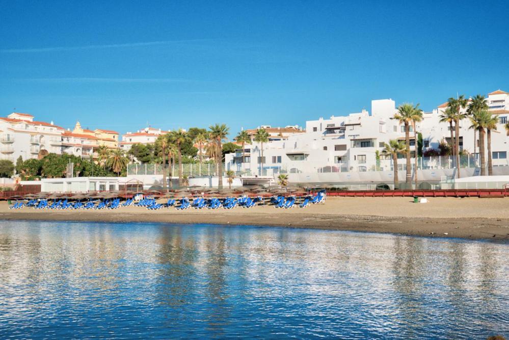 Playas Del Duque, Puerto Banus, Golf .Playa Y Compras Apartment Marbella Exterior photo
